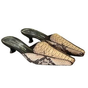 DONALD J PLINER 6 Moira mules snakeskin pattern embossed leather cream dark gray